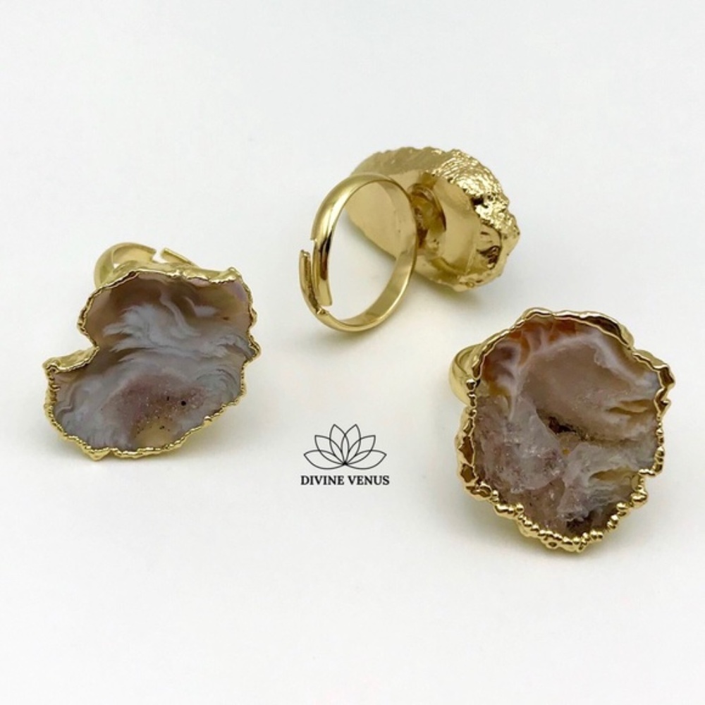 Druzy Agate Ring | Gold Plated Brass & Druzy Agate - Picture 3 of 8